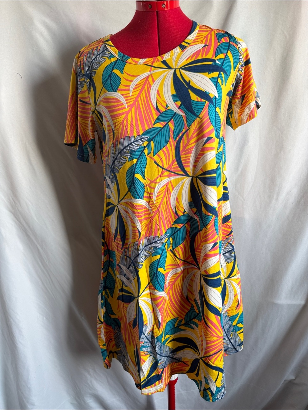 Yellow Tropical Print Mini Dress with Short Sleeves